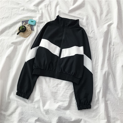 Õhuke lukuga ja elastse vöökohaga kevad-sügisjope