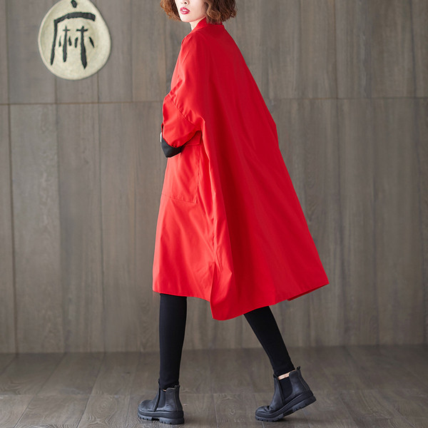 Pikk naiste jope lai nööpidega mudel