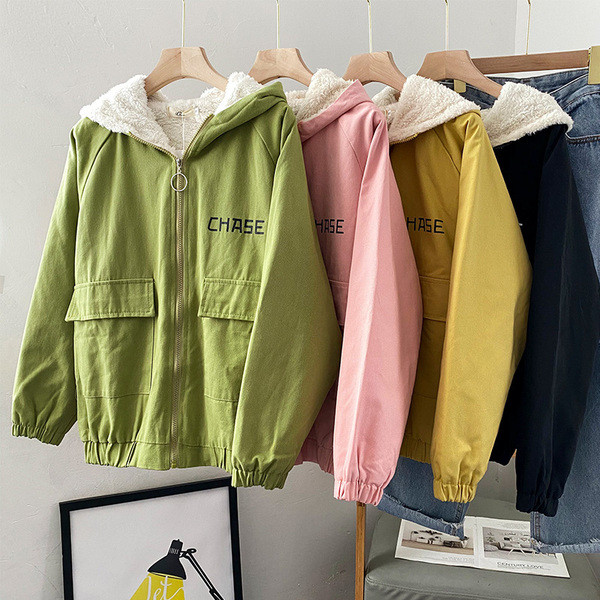 Φθινοπωρινό μπουφάν με ελαστική και μαλακή επένδυση