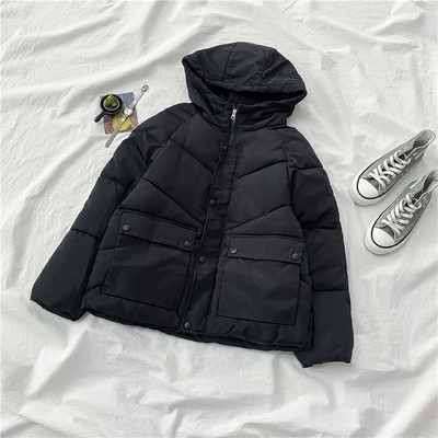 Új modell őszi-téli kabát kapucnival és zsebekkel