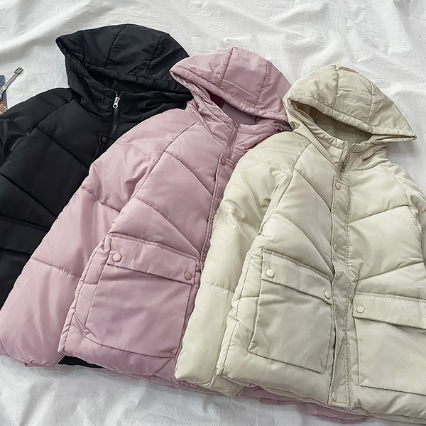 Új modell őszi-téli kabát kapucnival és zsebekkel