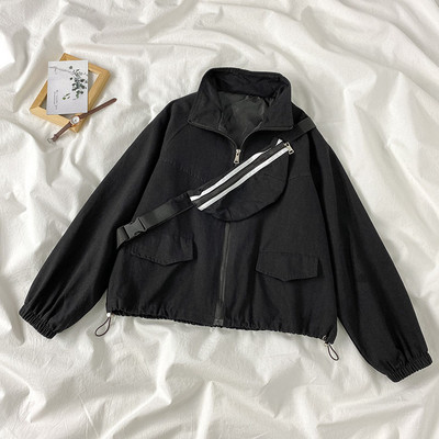 Női kabát cipzárral és zsebekkel - széles modell