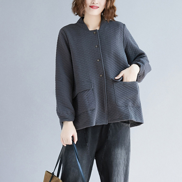 Női alkalmi kabát gombokkal