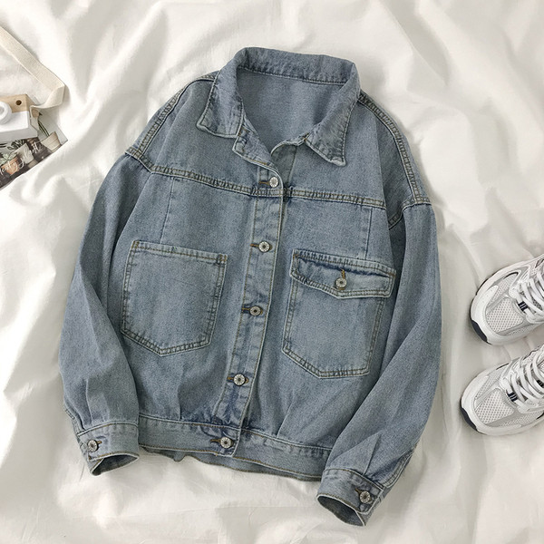 Naiste vabaaja nööpide ja taskutega teksajakk