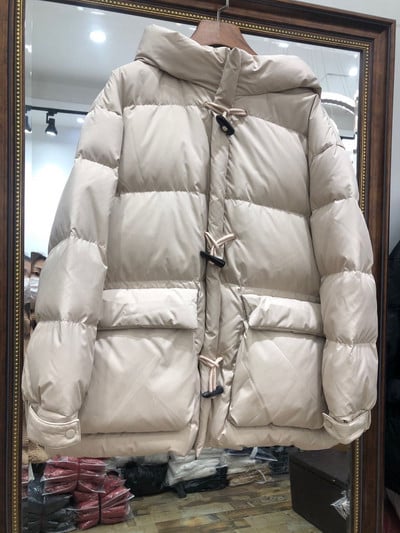 Naiste sügistalvine jope kapuutsiga ja taskutega - lühike mudel