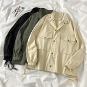 Naiste sügisjope taskute ja nööpidega