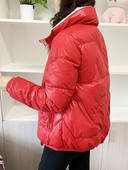 Női téli kabát magas gallérral