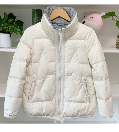 Női téli kabát magas gallérral