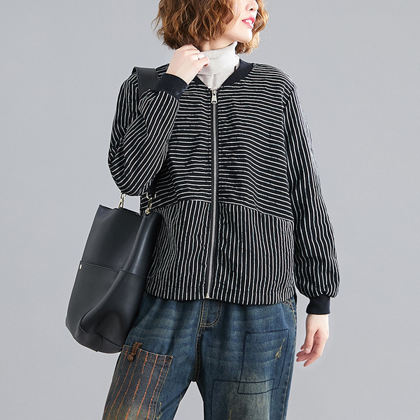 Naiste vabaaja lühike pikkade varrukatega jakk