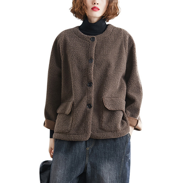 Gombos, hosszú ujjú női kabát