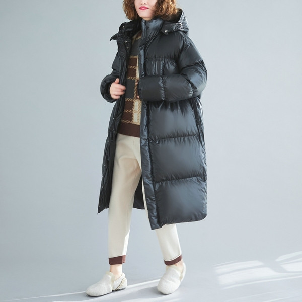 Naiste tepitud pikk kapuutsiga jakk