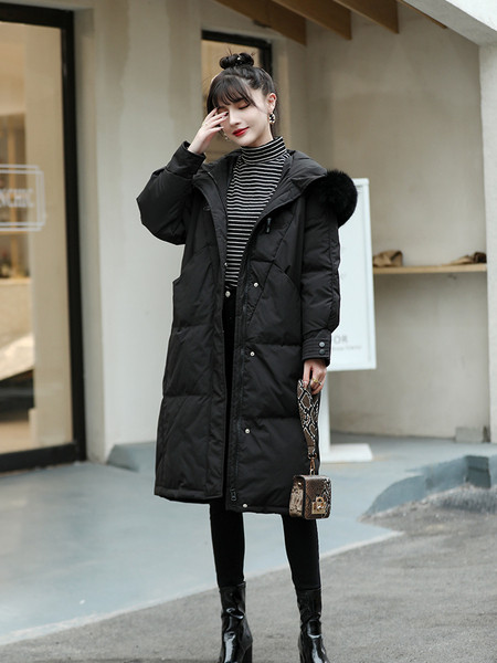 Talvine pikk naiste jope lai kapuutsiga mudel