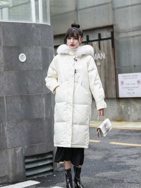 Talvine pikk naiste jope lai kapuutsiga mudel