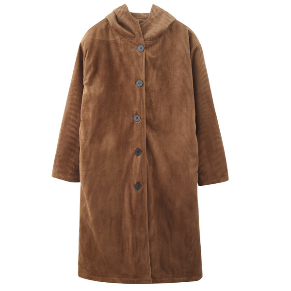 Hosszú női kabát kapucnival és gombokkal