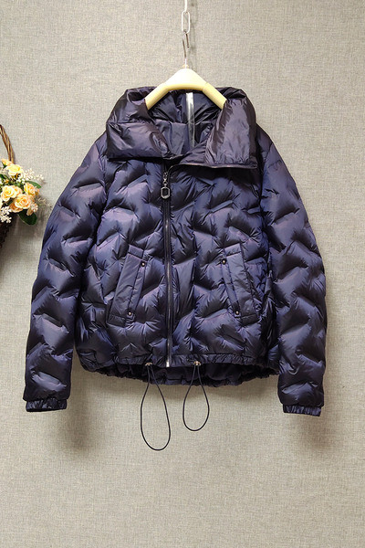 Új modell őszi-téli kabát oldalsó rögzítéssel