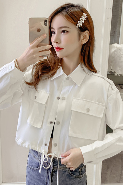 Női alkalmi kabát klasszikus gallérral és zsebekkel