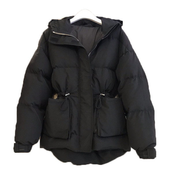 Női téli kabát elasztikus derékkal és zsebekkel