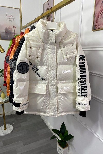 Új modell női téli kabát feliratokkal