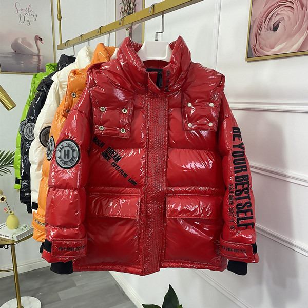 Új modell női téli kabát feliratokkal