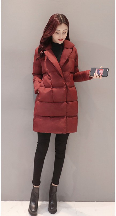 Μοντέρνο γυναικείο μακρύ μπουφάν με κουμπιά