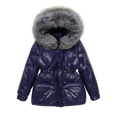 Női téli kabát elasztikus derékkal és kapucnival