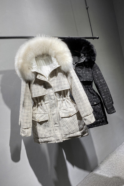 Naiste keskmise pikkusega ja udusulgedega talvejope