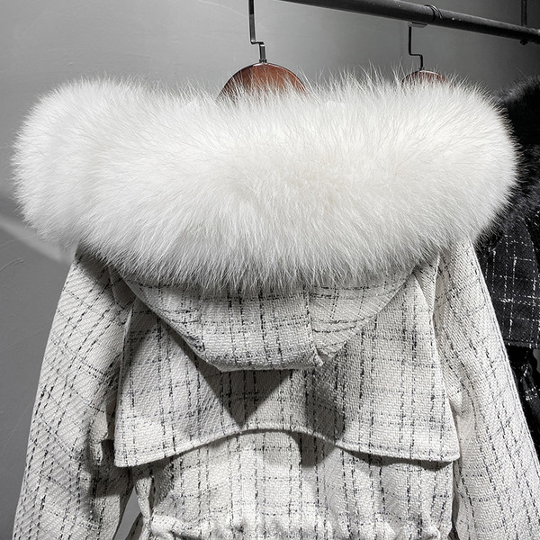 Naiste keskmise pikkusega ja udusulgedega talvejope