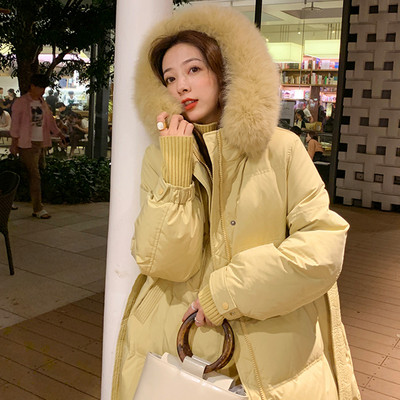 Γυναικείο χειμερινό μπουφάν με ζώνη και κουκούλα - μακρύ μοντέλο