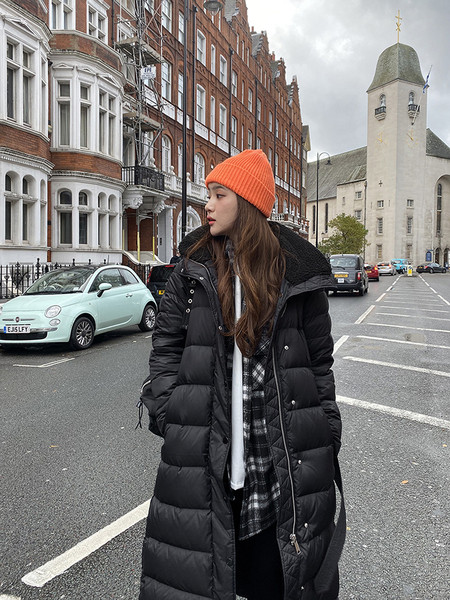 Μακρύ χειμερινό μπουφάν με κουμπιά και ζώνη