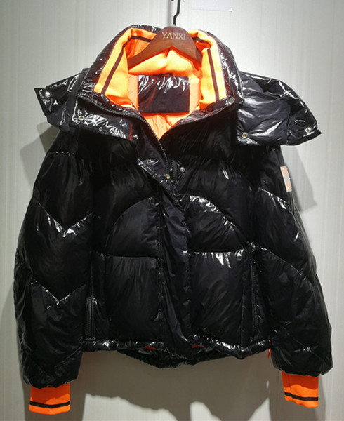 Új modell téli rövid kabát kapucnival