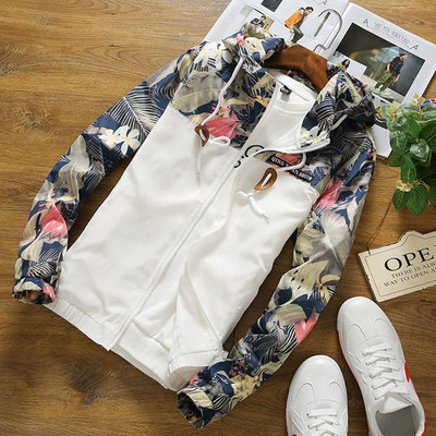 Ανδρικό μπουφάν casual μοντέλο με κουκούλα και λουλουδάτο μοτίβο
