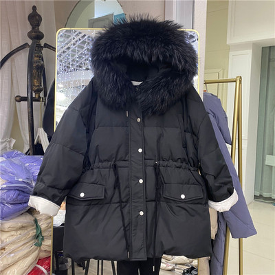 Női téli kabát kapucnival, derékban megkötővel