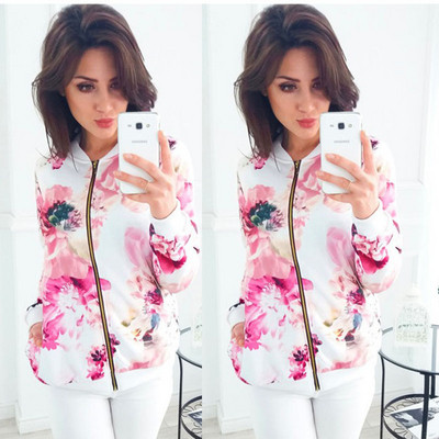 Női kabát mintával és virágmotívumokkal - két modell