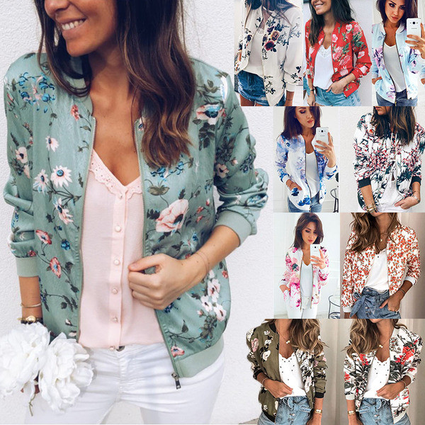 Női kabát mintával és virágmotívumokkal - két modell