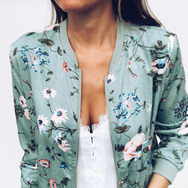 Női kabát mintával és virágmotívumokkal - két modell