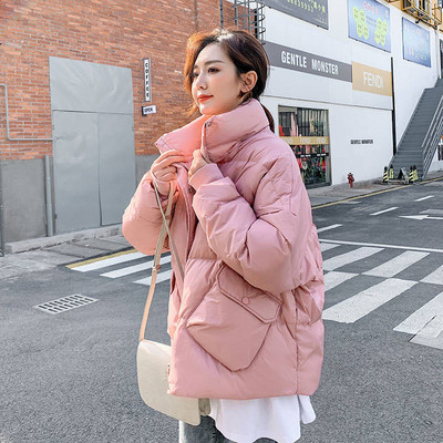 Fényes hatású téli rövid kabát nőknek