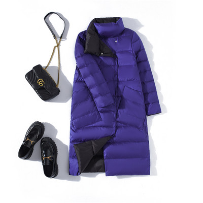 Dugačka ženska jakna s visokim ovratnikom i džepovima