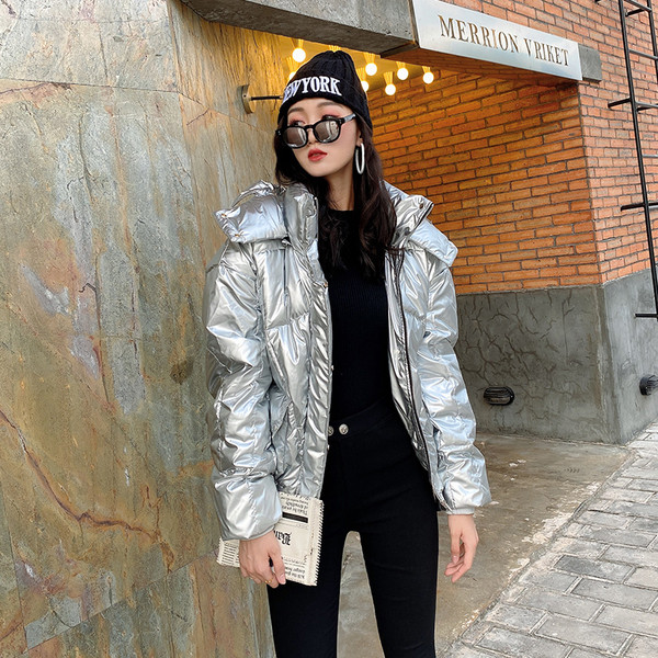 Új modell őszi-téli rövid kabát kapucnival