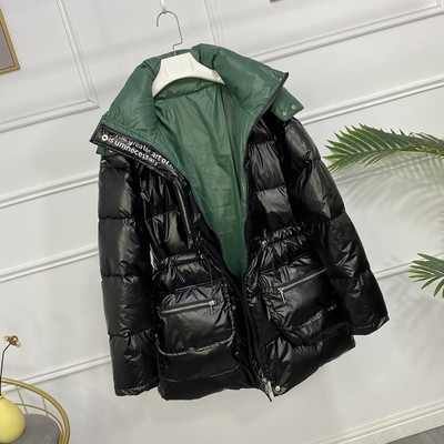 Praegune läikiva efektiga ja vöökohal lipsudega talvine naiste jope