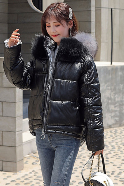 Naiste talve lühike jope värviliste sule ja taskutega - asümmeetriline mudel