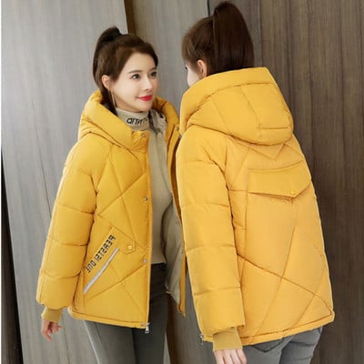 Μοντέρνο γυναικείο χειμερινό μπουφάν με κουκούλα και τσέπες - δύο μοντέλα