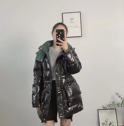 Új modell női téli kabát zsebekkel és kapucnival