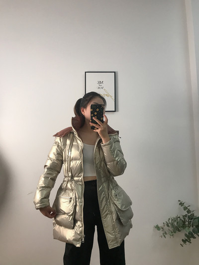 Új modell női téli kabát zsebekkel és kapucnival