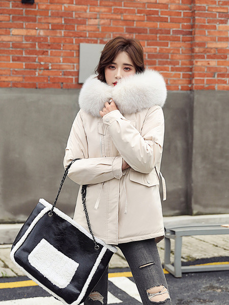 Γυναικείο μπουφάν πάρκα με ζεστή επένδυση και γούνα  στην κουκούλα