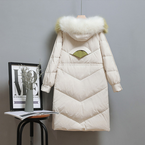 Duga zimska jakna s kapuljačom i džepovima