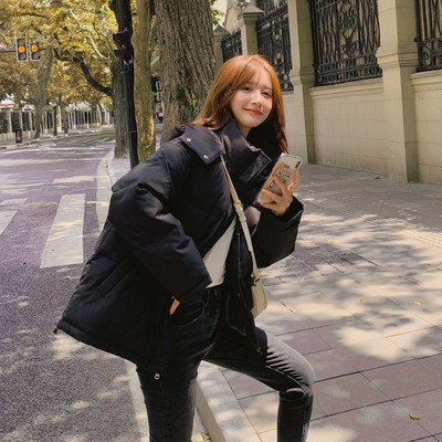 Női alkalmi kabát kapucnival és gombokkal