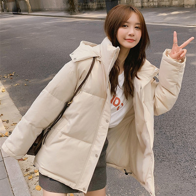 Női alkalmi kabát kapucnival és gombokkal