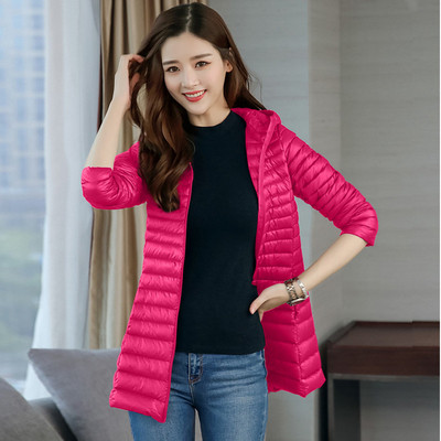 Kerge naiste jakk kapuutsiga ja suurustega kuni 6XL