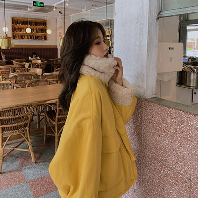 Naiste jakk sule ja taskutega - lai mudel