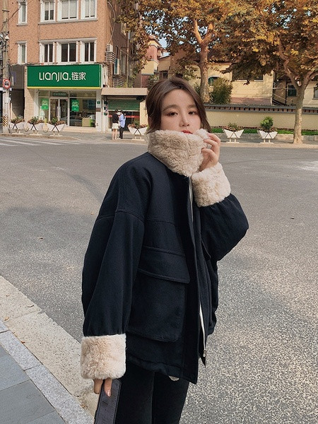 Naiste jakk sule ja taskutega - lai mudel